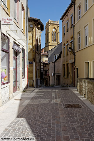 Vieil Arbresle, rues Voltaire et Berthelot, vues sur l'église - L'Arbresle - Rhône - France - Architecture & Paysagisme - Photographie - 07a