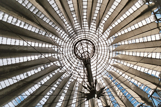 Sony Center - Potsdamerplatz - Berlin - Allemagne / Deutschland - Carnets de route - Photographie - 00