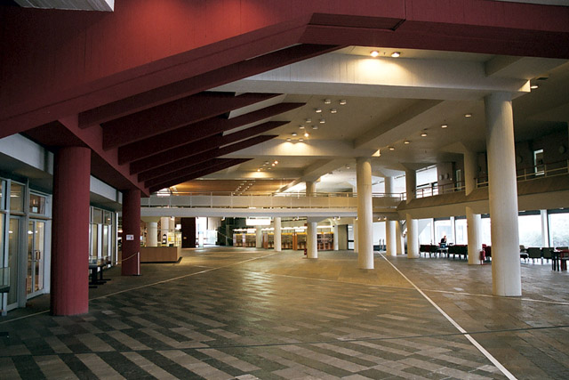 Hall d'entrée, Staatsbibliothek zu Berlin, Preussischer Kulturbesitz / Bibliothèque nationale - Kulturforum - Berlin - Allemagne / Deutschland - Carnets de route - Photographie - 01