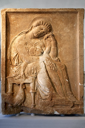 Mère et son enfant, musée - Dio / Dion / Δίων / Δίον Πιερίας - Macédoine grecque - Grèce / Elládha / Ελλάδα - Carnets de route - Photographie - 09