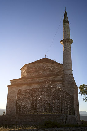 Mosquée Aslan Dzami - Ioannina / Ιωάννινα - Épire / Ípiros / Ήπειρος - Grèce / Elládha / Ελλάδα - Carnets de route - Photographie - 01b