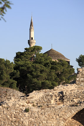 Minaret, mosquée Aslan Dzami - Ioannina / Ιωάννινα - Épire / Ípiros / Ήπειρος - Grèce / Elládha / Ελλάδα - Carnets de route - Photographie - 03b