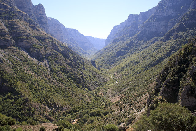 Gorges du Vikos / Farangi Vikou et parc national Vikos-Aoos / Ethnikós Drymós Víkou-Aóou - Pays des Zagoria / Ζαγόρι - Épire / Ípiros / Ήπειρος - Grèce / Elládha / Ελλάδα - Carnets de route - Photographie - 00