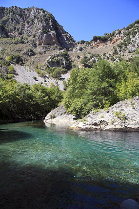 Gorges du Vikos / Farangi Vikou et parc national Vikos-Aoos / Ethnikós Drymós Víkou-Aóou - Pays des Zagoria / Ζαγόρι - Épire / Ípiros / Ήπειρος - Grèce / Elládha / Ελλάδα - Carnets de route - Photographie - 02b