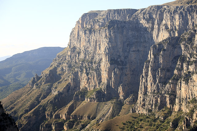 Gorges du Vikos / Farangi Vikou et parc national Vikos-Aoos / Ethnikós Drymós Víkou-Aóou - Pays des Zagoria / Ζαγόρι - Épire / Ípiros / Ήπειρος - Grèce / Elládha / Ελλάδα - Carnets de route - Photographie - 06