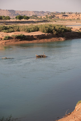 Pont à haubans / پل كابلي شوشت et rivière Karoun / کارون - Shushtar / شوشت - Khuzestan / Khouzestan / استان خوزستان - Iran / ايران - Carnets de route - Photographie - 02b