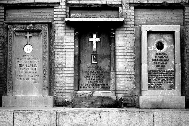 Tombes, cathédrale Vank / Cathédrale Saint-Sauveur d'Ispahan / Kelisa-ye Vank, Nouvelle Jolfa - Ispahan, اصفهان - Province d'Ispahan / استان اصفهان - Iran / ايران - Carnets de route - Photographie - 04