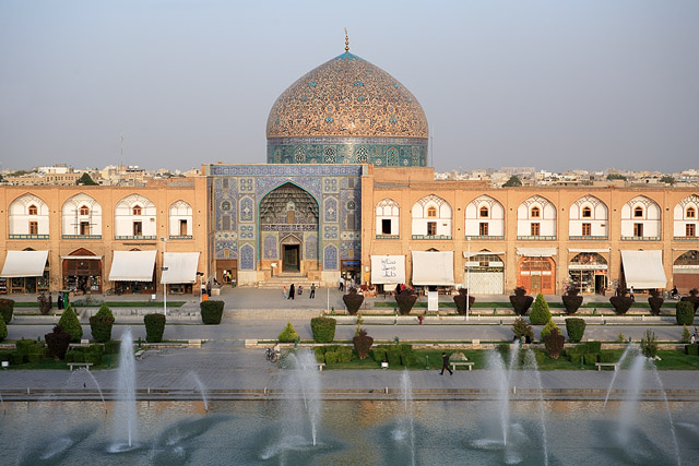 Mosquée du Cheikh Lutfallah / Masjid-i Sadr / Sheikh Lotf Allah Mosque / مسجد شیخ لطف‌الله - Ispahan / اصفهان - Province d'Ispahan / استان اصفهان - Iran / ايران - Carnets de route - Photographie - 00