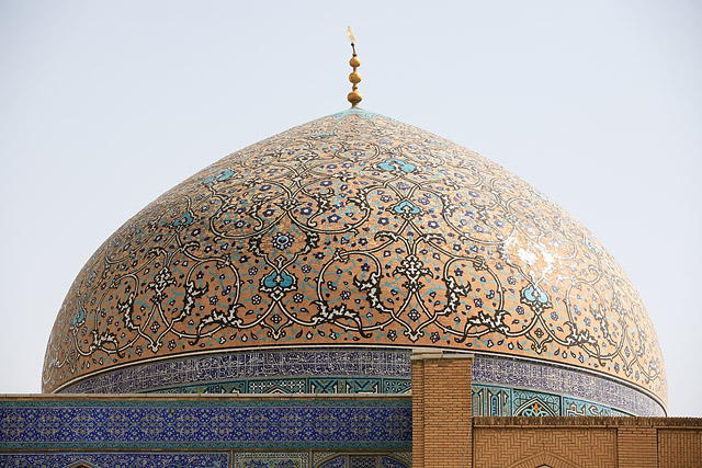 Dôme, mosquée du Cheikh Lutfallah / Masjid-i Sadr / Sheikh Lotf Allah Mosque / مسجد شیخ لطف‌الله - Ispahan / اصفهان - Province d'Ispahan / استان اصفهان - Iran / ايران - Carnets de route - Photographie - 02