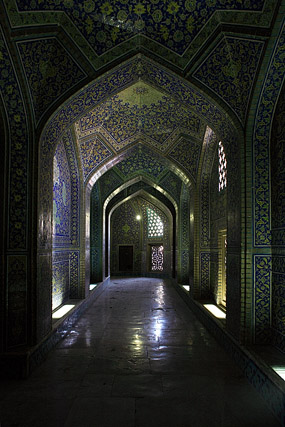 Couloirs, mosquée du Cheikh Lutfallah / Masjid-i Sadr / Sheikh Lotf Allah Mosque / مسجد شیخ لطف‌الله - Ispahan / اصفهان - Province d'Ispahan / استان اصفهان - Iran / ايران - Carnets de route - Photographie - 06b