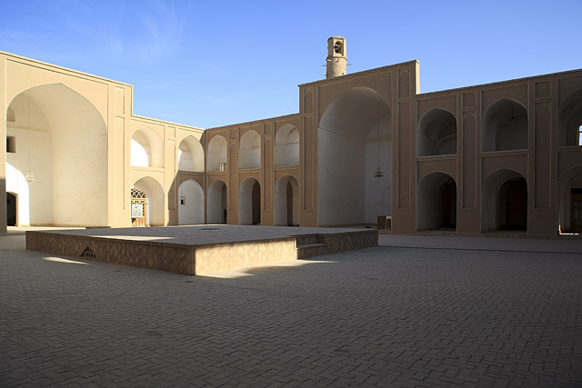 Mosquée Jameh / Mosquée du Vendredi / Masjed-e Jameh - Abarqûh, Abarkuh, Abar kooh, Abar Kûh / ابرکوه - Fars / Pars / استان فارس - Iran / ايران - Carnets de route - Photographie - 00