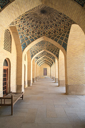 Mosquée Nasir-ol-Molk / Nasir al-Mulk / مسجد نصیر الملک - Chiraz / Shiraz / شیراز - Fars / Pars / استان فارس - Iran / ايران - Carnets de route - Photographie - 02b