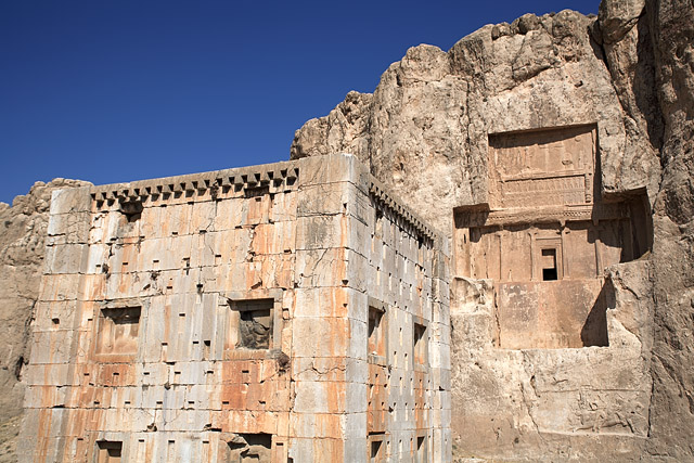 Naqsh-e Rostam / Naqš-e Rostam / Næqš-e Rostæm / Portrait de Rostam / نقش رستم - Site perse achéménide - Fars / Pars / فارس / پارس - Iran / ايران - Carnets de route - Photographie - 04