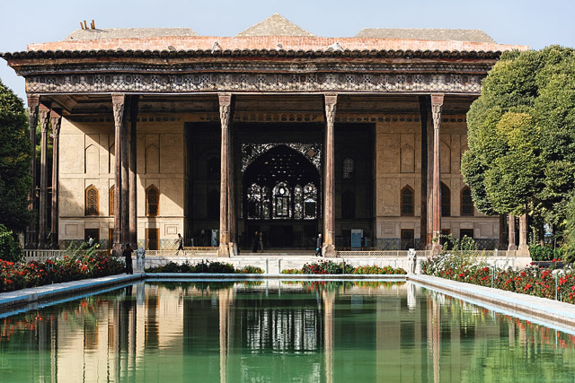 Palais Chehel Sotoun, Sotun / Palais des 40 colonnes / چهل‌ستون - Ispahan / اصفهان - Province d'Ispahan / استان اصفهان - Iran / ايران - Carnets de route - Photographie - 00