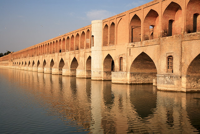 Si-o-Seh, Si-o-se Pol / Pont aux 33 arches / Pont Allahverdi Khan / سی‌وسه‌پل - Ispahan, Isfahan, Espahan, Esfahan / اصفهان - Province d'Ispahan / استان اصفهان - Iran / ايران - Carnets de route - Photographie - 01