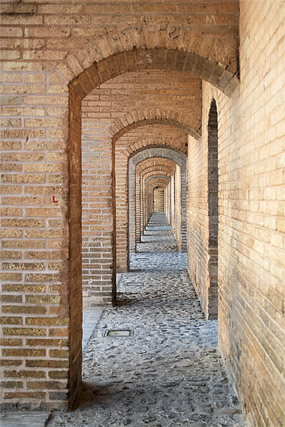 Pont Khaju / Khadju / Pol-e Khajoo / پل خواجو - Ispahan, Isfahan, Espahan, Esfahan / اصفهان - Province d'Ispahan / استان اصفهان - Iran / ايران - Carnets de route - Photographie - 05b