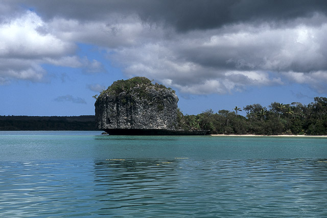 Baie d'Upi, balade en pirogue - Île des Pins / Kounié / Kunie - Province Sud - Nouvelle-Calédonie - France - Carnets de route - Photographie - 02