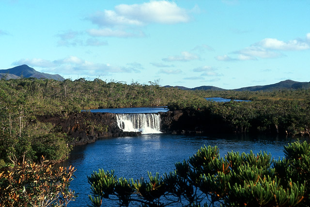 Chutes de la Madeleine, réserve provinciale - Yaté - Grande Terre, Province Sud - Nouvelle-Calédonie - France - Carnets de route - Photographie - 00