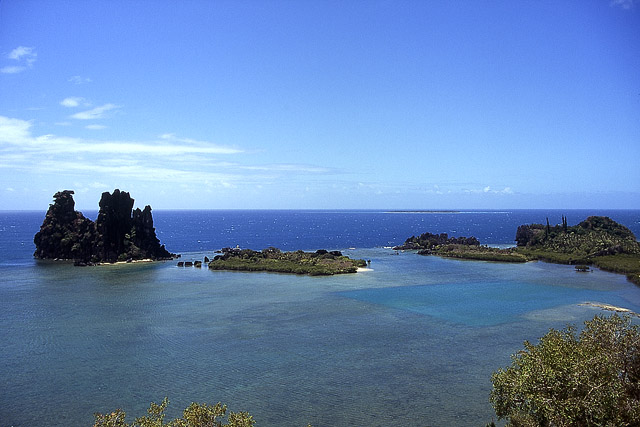 Poule couveuse, falaises de Lindéralique - Hienghène - Grande Terre, Province Nord - Nouvelle-Calédonie - France - Carnets de route - Photographie - 06