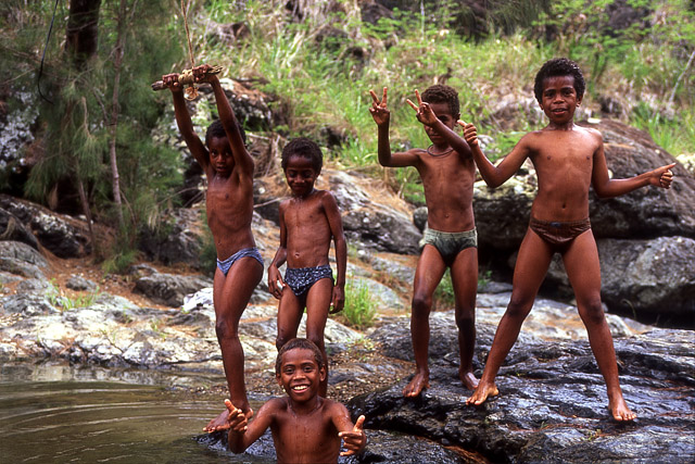 Gamins, région de Canala, Grande Terre