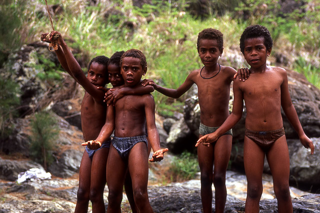 Gamins, région de Canala, Grande Terre