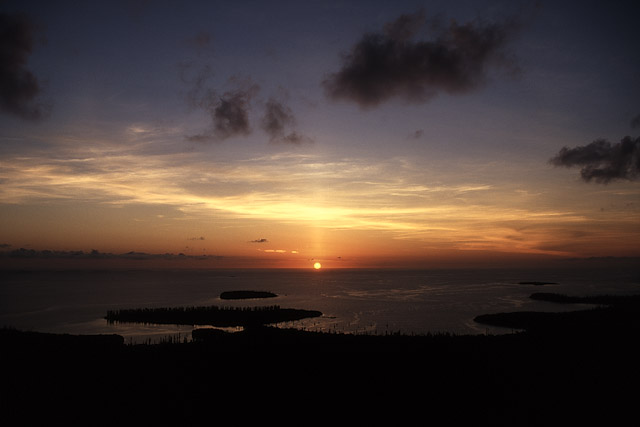 Pic Ngâ - Île des Pins / Kounié / Kunie - Province Sud - Nouvelle-Calédonie - France - Carnets de route - Photographie - 01