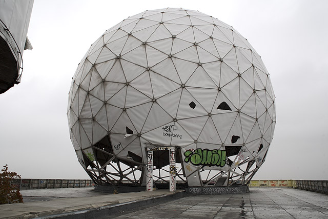 Abhörstation von der NSA / Station radar de la NSA, Teufelsberg / Montagne du Diable - Berlin - Brandebourg / Brandenburg - Allemagne / Deutschland - Sites - Photographie - 05