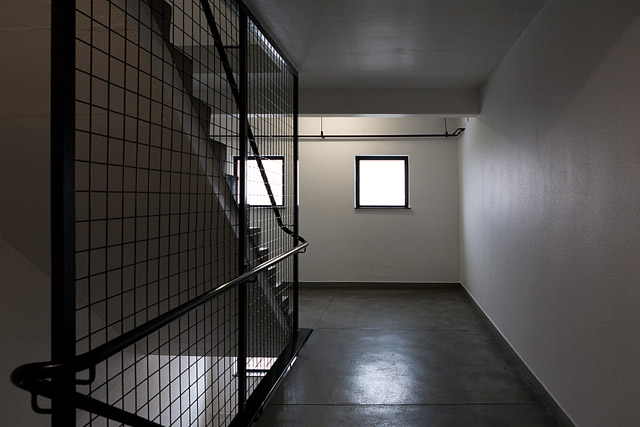 Cage d'escalier / Treppenhaus, Unité d'habitation de Le Corbusier / Corbusierhaus - Berlin - Brandebourg / Brandenburg - Allemagne / Deutschland - Sites - Photographie - 14