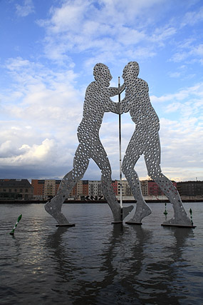 Molecule Man, Jonathan Borofsky - Berlin - Brandebourg / Brandenburg - Allemagne / Deutschland - Sites - Photographie - 01a