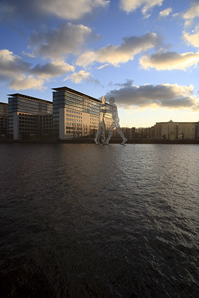 Molecule Man, Jonathan Borofsky - Berlin - Brandebourg / Brandenburg - Allemagne / Deutschland - Sites - Photographie - 03b