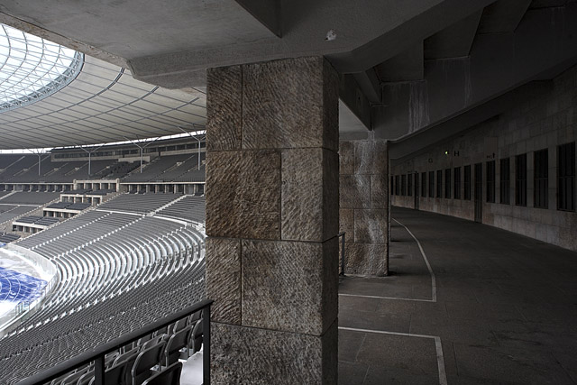 Tribünen / Tribunes, Olympiastadion / Stade olympique - Berlin - Brandebourg / Brandenburg - Allemagne / Deutschland - Sites - Photographie - 02