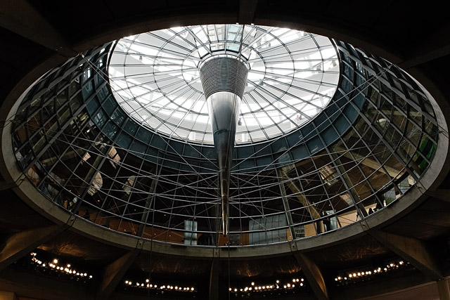 Kuppel / Coupole / Dôme - Reichstagsgebäude / Palais du Reichstag - Berlin - Brandebourg / Brandenburg - Allemagne / Deutschland - Sites - Photographie - 13