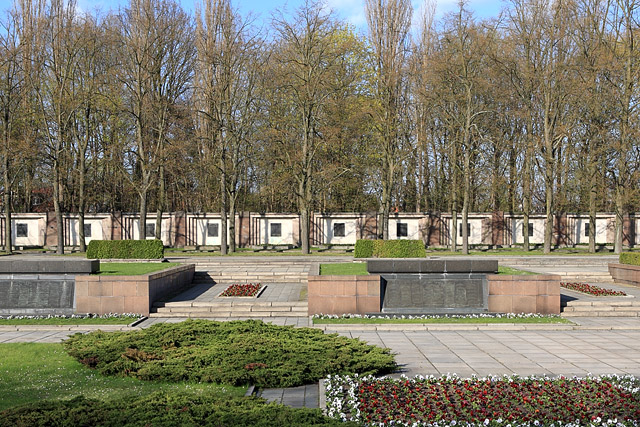Sowjetisches Ehrenmal / Mémorial soviétique, Schönholzer Heide - Berlin - Brandebourg / Brandenburg - Allemagne / Deutschland - Sites - Photographie - 10