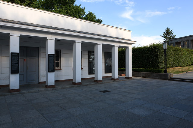 Sowjetisches Ehrenmal / Mémorial soviétique / Мемориал павшим советским воинам, Tiergarten / Тиргартене - Berlin - Brandebourg / Brandenburg - Allemagne / Deutschland - Sites - Photographie - 04