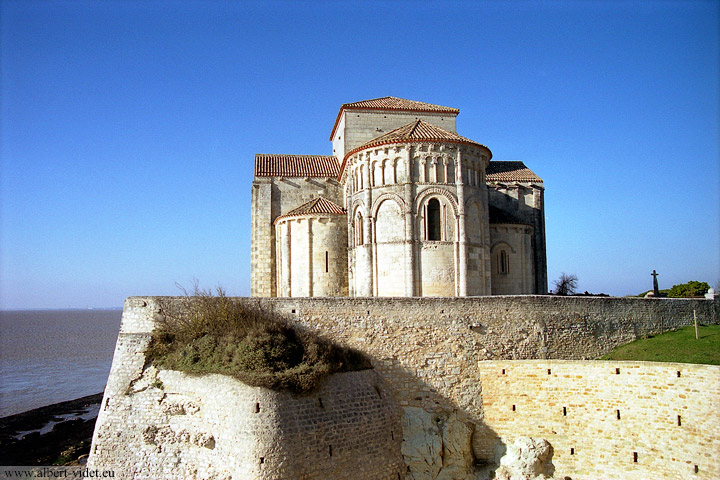 Église Sainte-Radegonde - Talmont-Sur-Gironde - Charente-Maritime - France - Sites - Photographie - 00