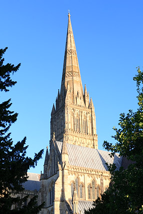 Flèche / Spire, Cathédrale / Cathedral - Salisbury - Wiltshire - Angleterre / England - Royaume-Uni / United Kingdom - Sites - Photographie - 02a