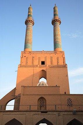 Minarets, mosquée Jameh / Masjed-e Jameh - Yazd / یزد - Province de Yazd / استان یزد - Iran / ايران - Carnets de route - Photographie - 02a